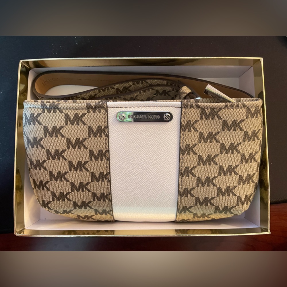 MICHAEL KORS LOGO BELT BAG